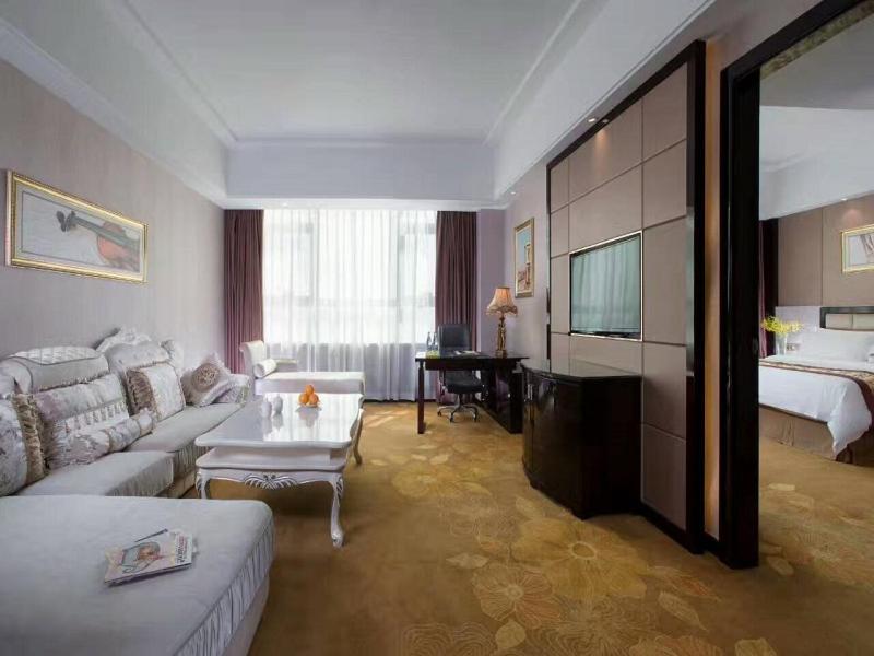 Vienna International Hotel Guangdong Zhongshanbei Station Zhongshan  Exteriör bild